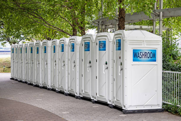 Best Portable restroom trailer rental  in Pinconning, MI